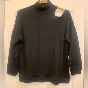 Grace & Emma Boutique Black Long Sleeve Knit Like XXL Festive Top.      2808